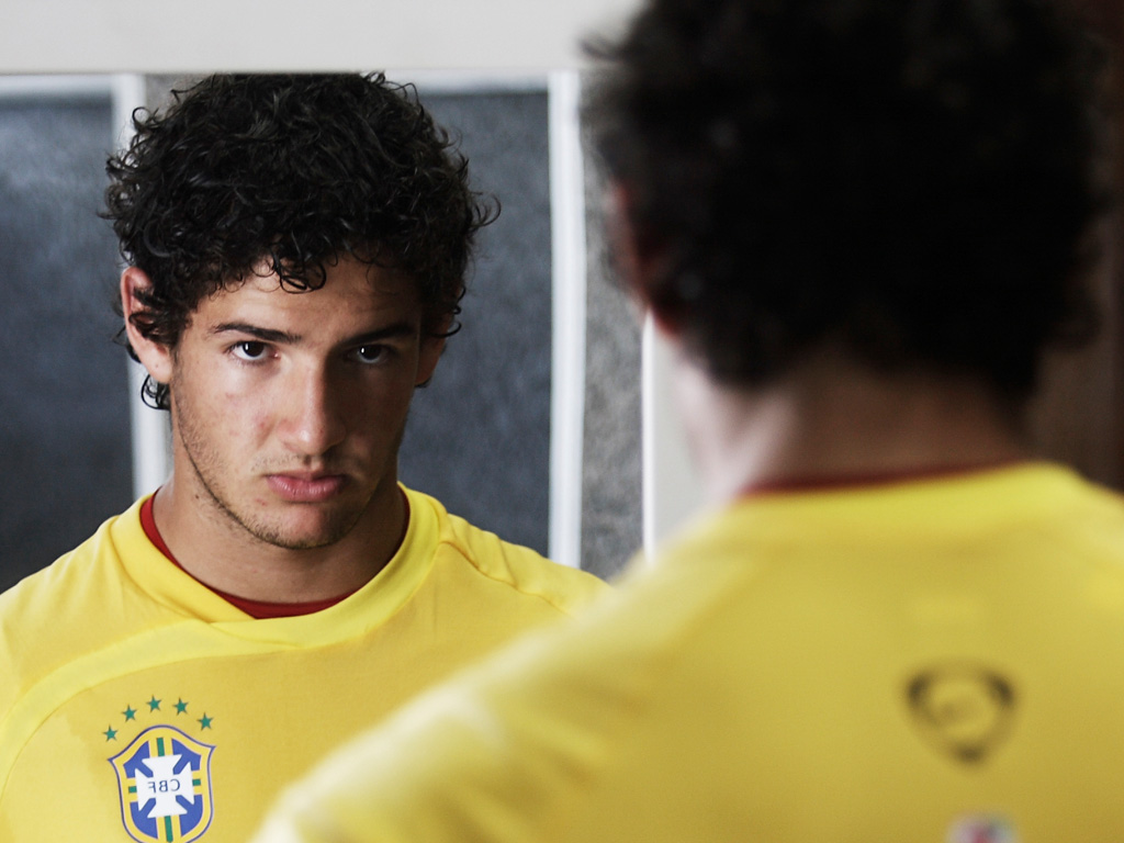 Alexandre Pato visage wallpaper