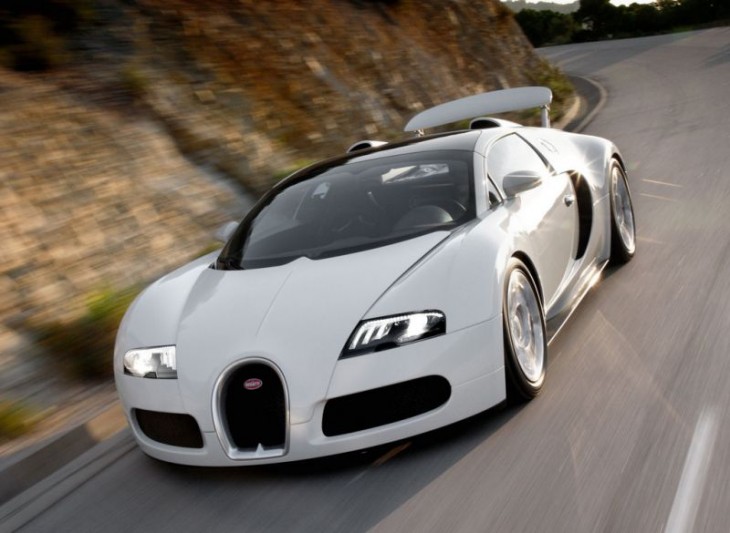 Bugatti Veyron blanche