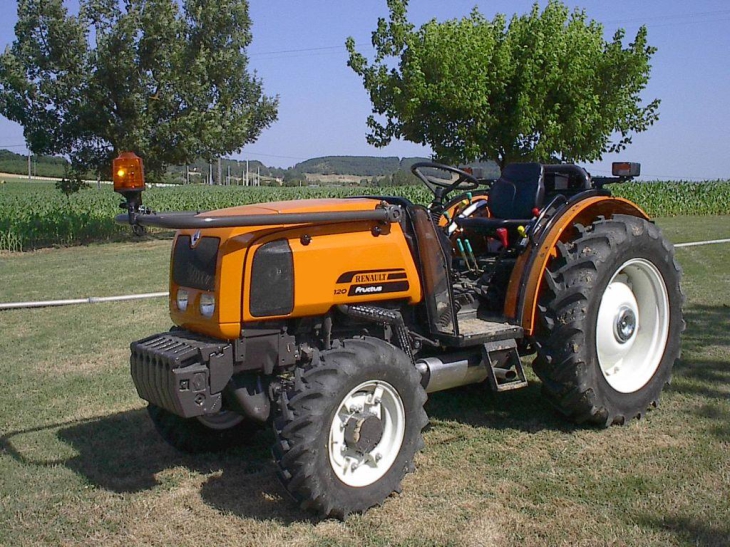 Fruit tractor