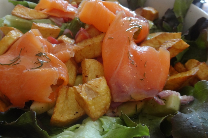 Salmon salad