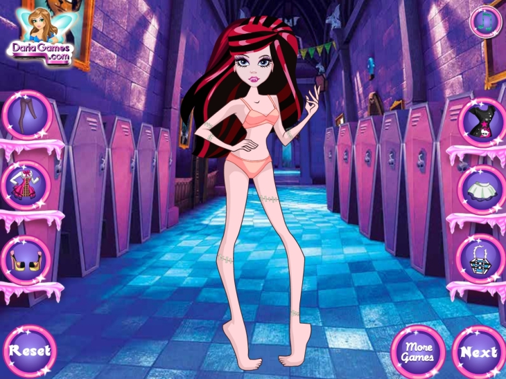 Draculaura