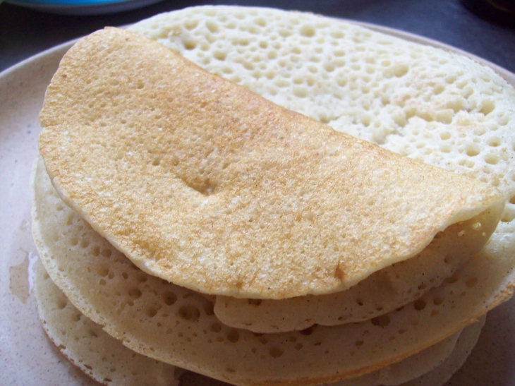 Sweet semolina pancake